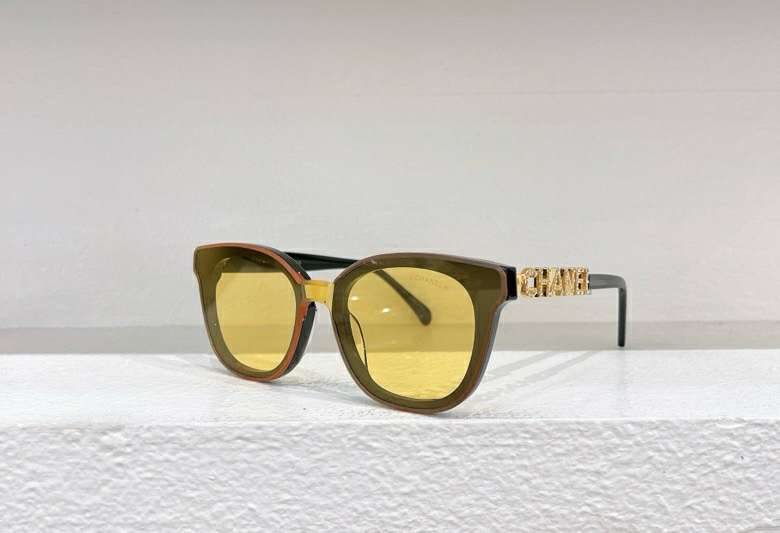 Picture of Chanel Sunglasses _SKUfw57230994fw